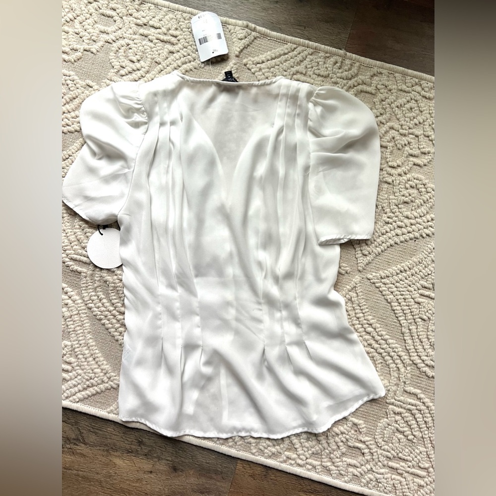 FOREVER 21 button up blouse. - Picture 3 of 3